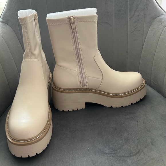 COPY - Soda Bone Chunky Platform Boots - Picture 7 of 9